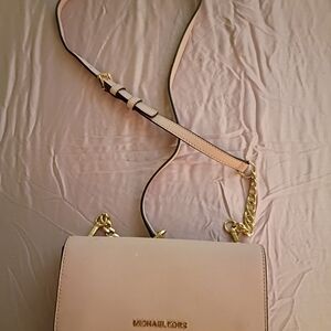 MICHAEL Michael Kors Cream Crossbody Bag with Chain Detail